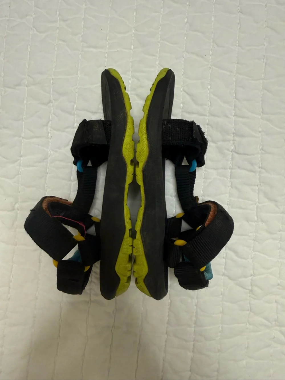Toddler teva, size 7